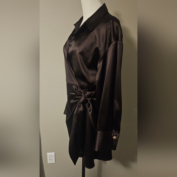 NWT Gianni Bini Avery Long Sleeve Satin Wrap Dress: Chocolate: Size- 10 & 14 - Picture 4 of 15